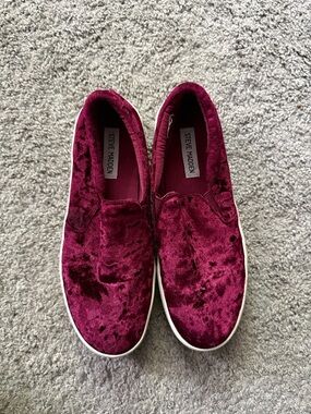 Steve Madden Women’s Velvet Slip-On Sneakers in Burgundy Red